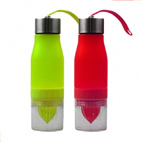 Gift 650ml Water Bottle plastic Fruit infusion bottle Infuser Drink Outdoor Sports Juice lemon Portable Water garrafa